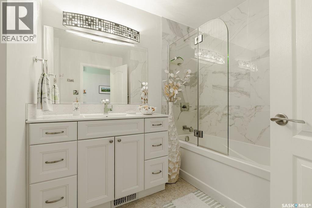 10 Capilano DRIVE — photo 25