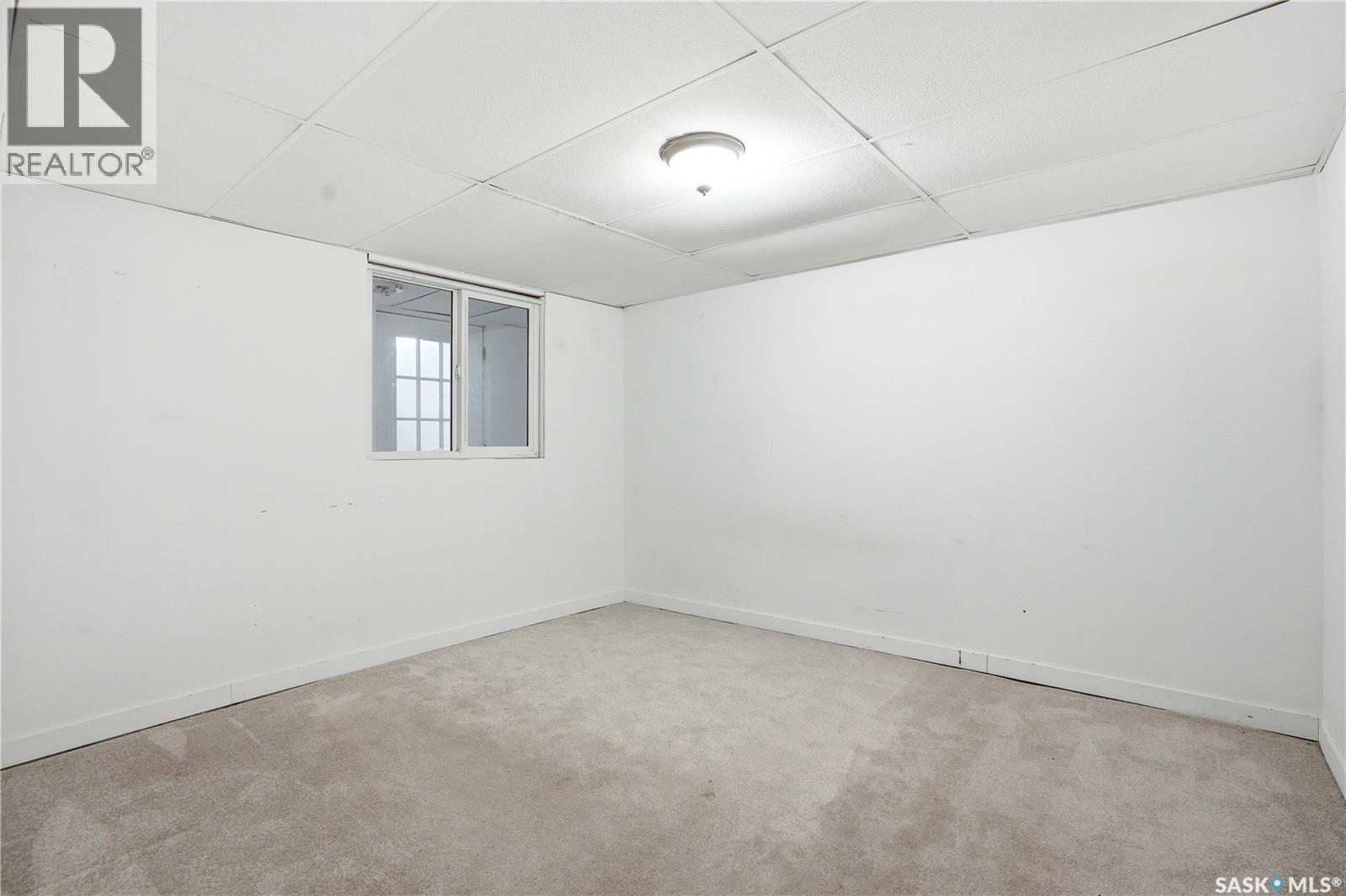 1308 Preston AVENUE S — photo 30