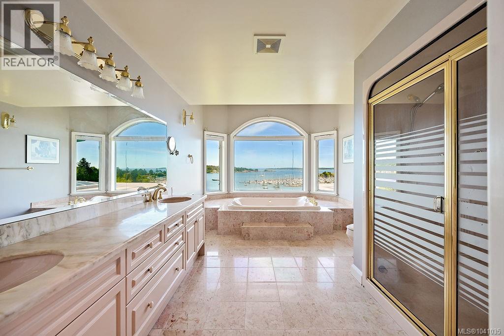 3565 Beach Dr - 37