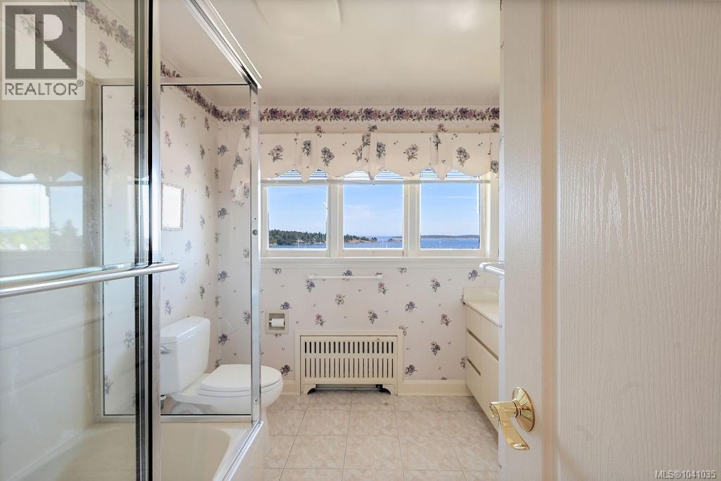 3565 Beach Dr - 41
