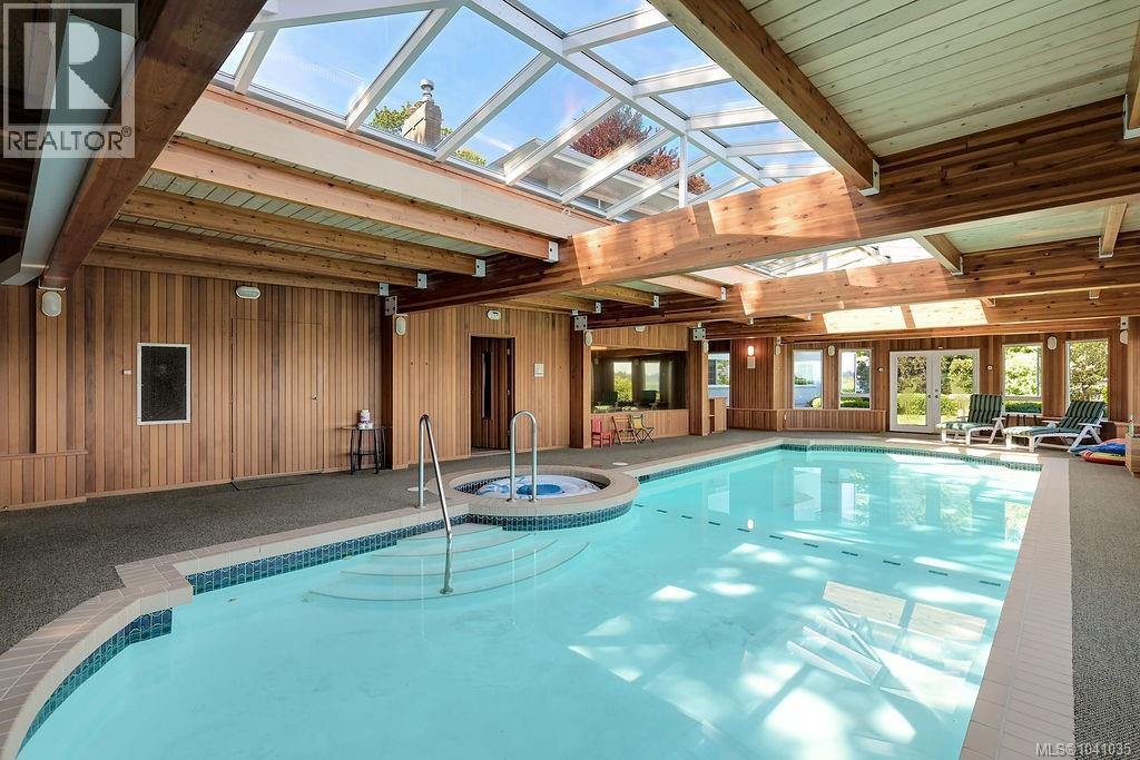 3565 Beach Dr - 51