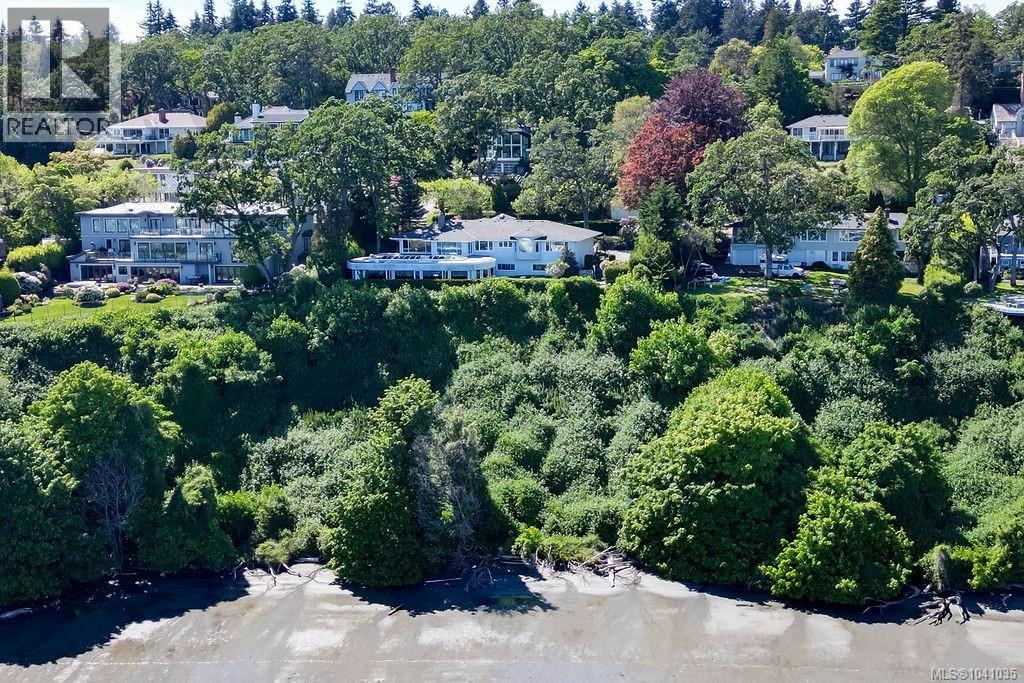 3565 Beach Dr - 64