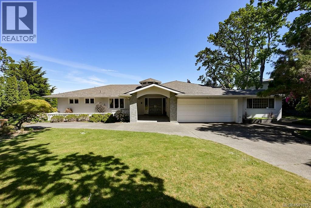 3565 Beach Dr - 9