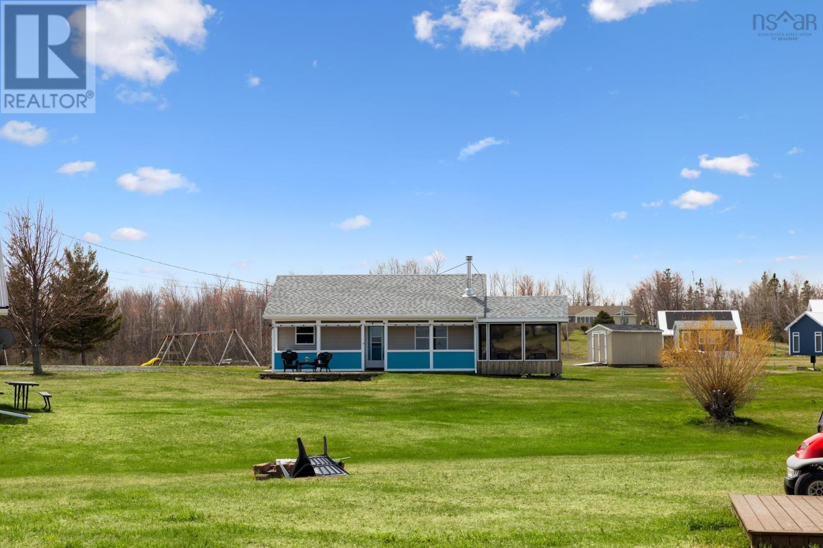 27 Island View Crescent - 29