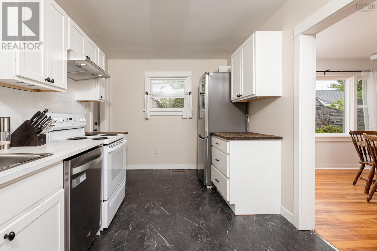 319 Brunswick Street - 11