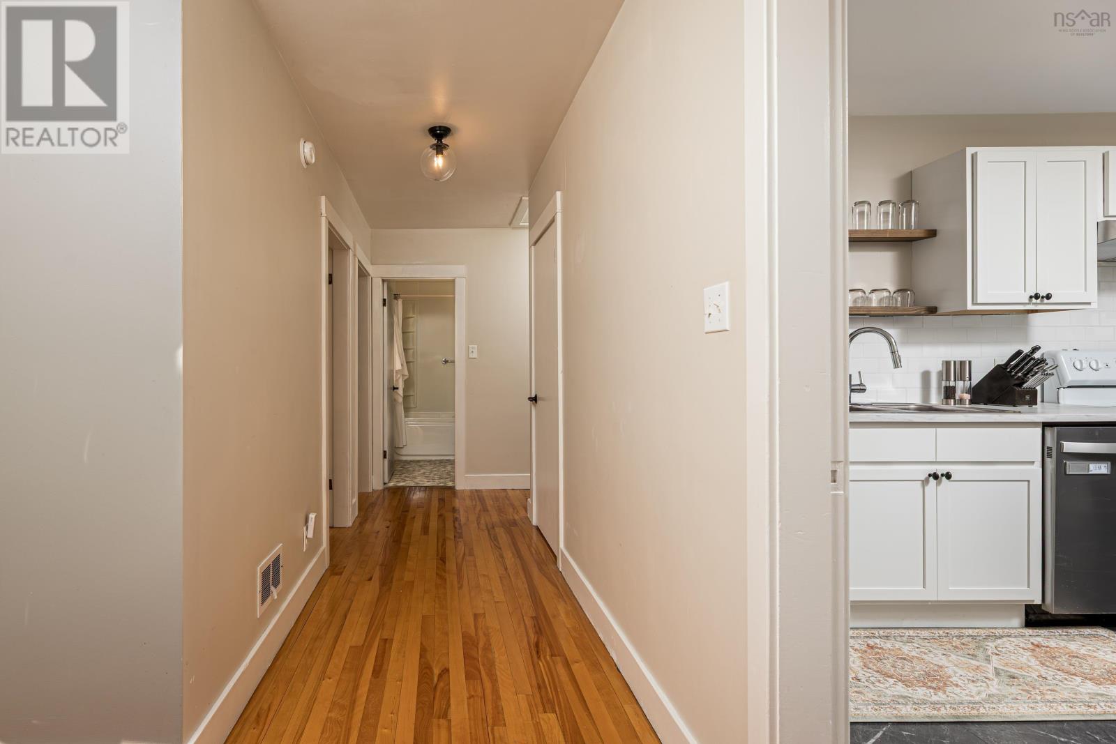 319 Brunswick Street - 9