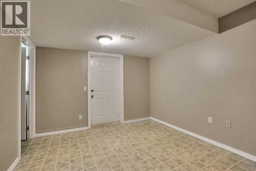 120 Country Village Cape NE - 42