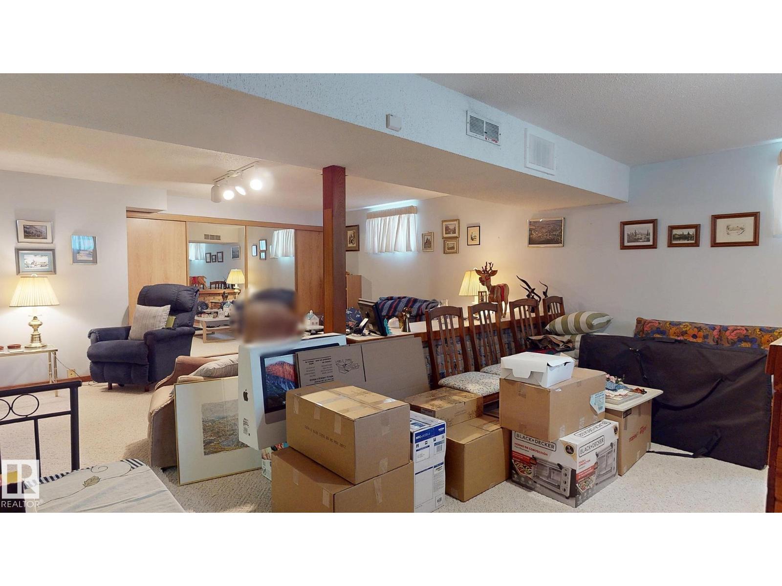 8940 147 ST NW — photo 32