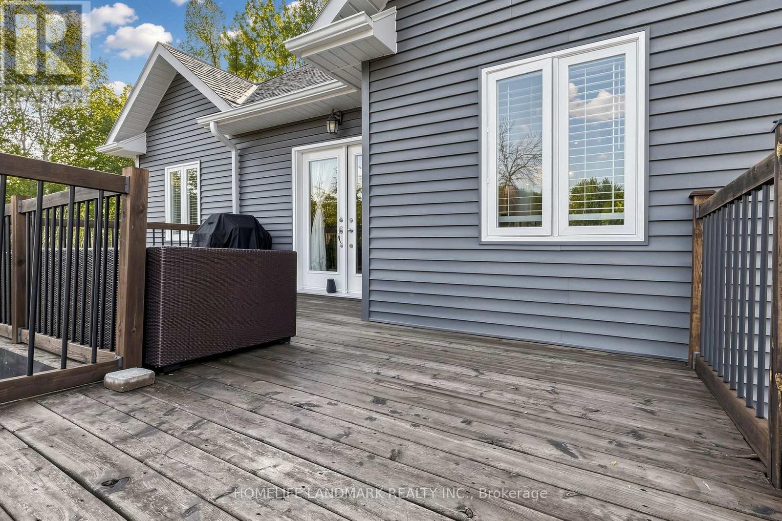 61 IRVING DRIVE - 40