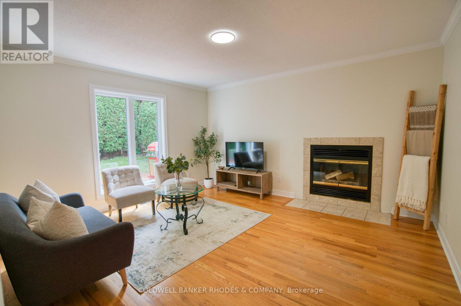 1349 GAULTOIS AVENUE - 11