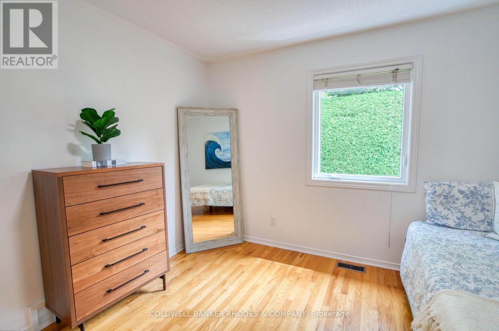 1349 GAULTOIS AVENUE - 29