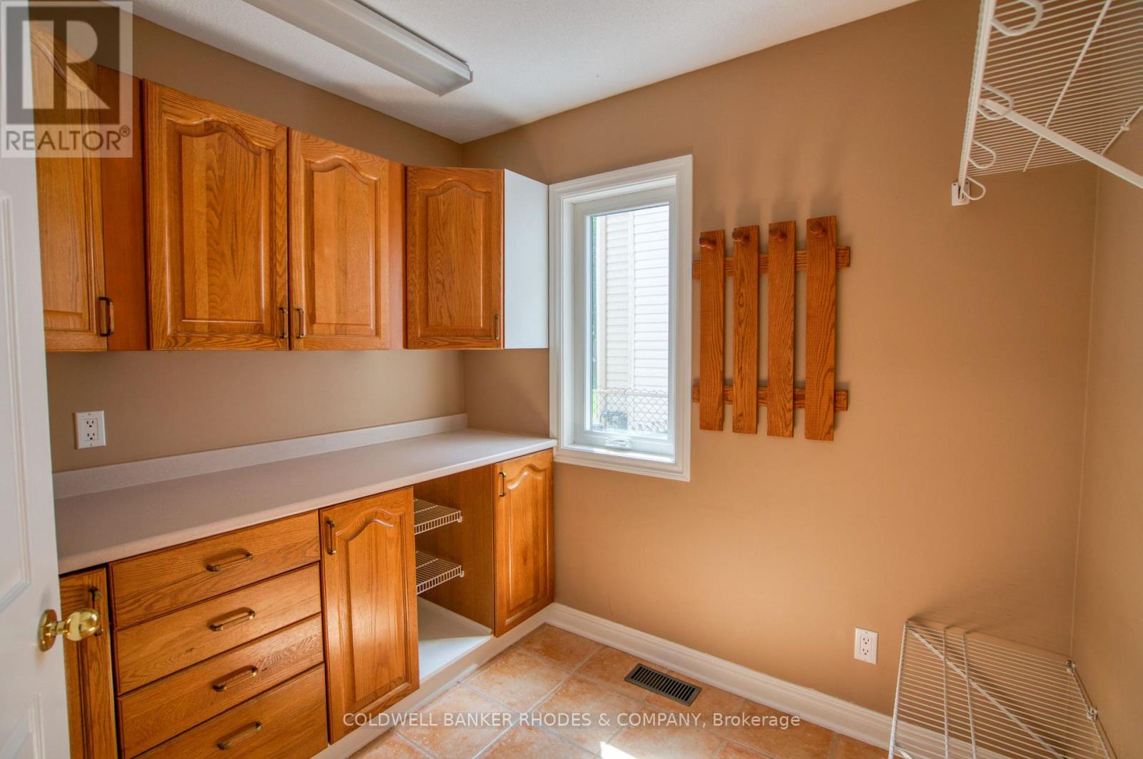 1349 GAULTOIS AVENUE - 37