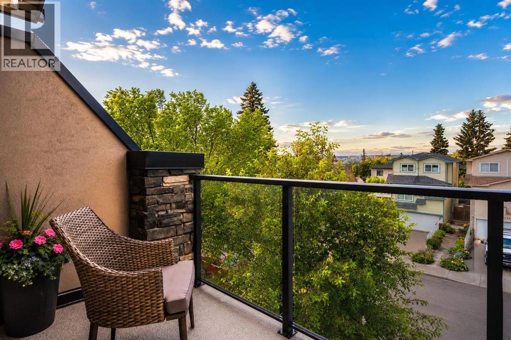 2113 21 Avenue SW — photo 27