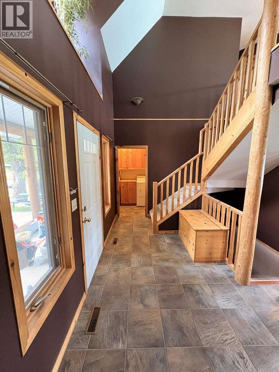 8381 RICHARDSON Crescent - 6