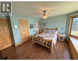 8381 Richardson Crescent, Canal Flats, BC V0B1B0 Photo 22