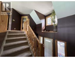 8381 Richardson Crescent, Canal Flats, BC V0B1B0 Photo 29