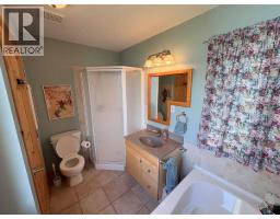 8381 Richardson Crescent, Canal Flats, BC V0B1B0 Photo 25