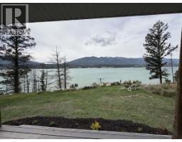 8381 Richardson Crescent, Canal Flats, BC V0B1B0 Photo 37