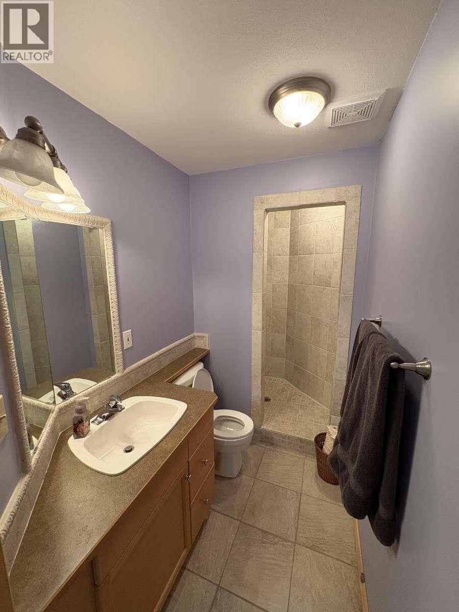 8381 RICHARDSON Crescent - 52