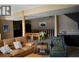 8381 Richardson Crescent, Canal Flats, BC V0B1B0 Photo 47