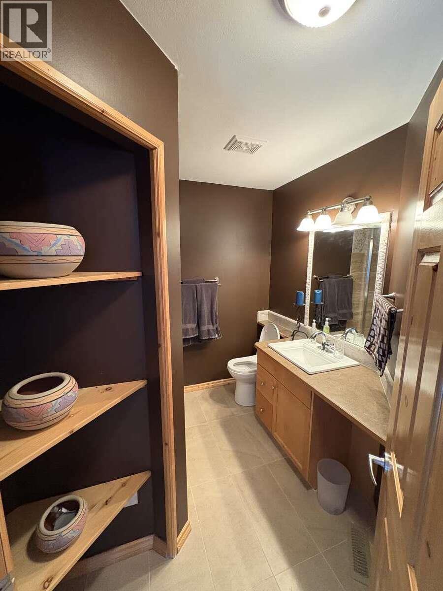 8381 RICHARDSON Crescent - 45