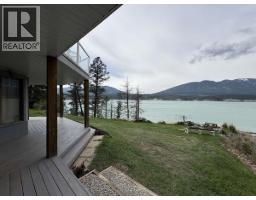 8381 Richardson Crescent, Canal Flats, BC V0B1B0 Photo 55