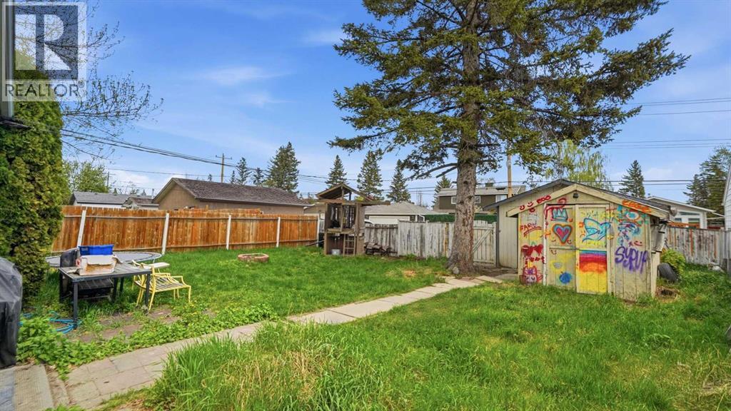9032 Fairmount Drive SE - photo 4