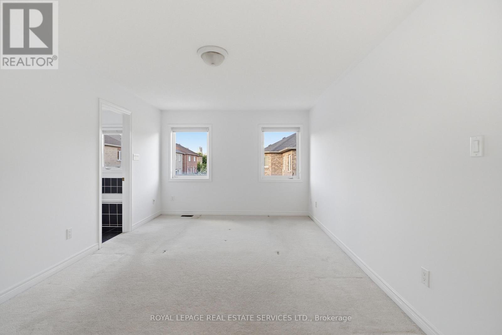 4309 TRAIL BLAZER WAY - 32