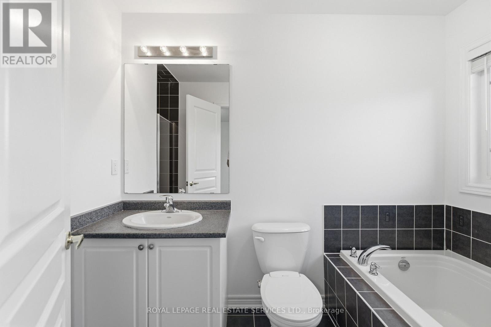4309 TRAIL BLAZER WAY - 35