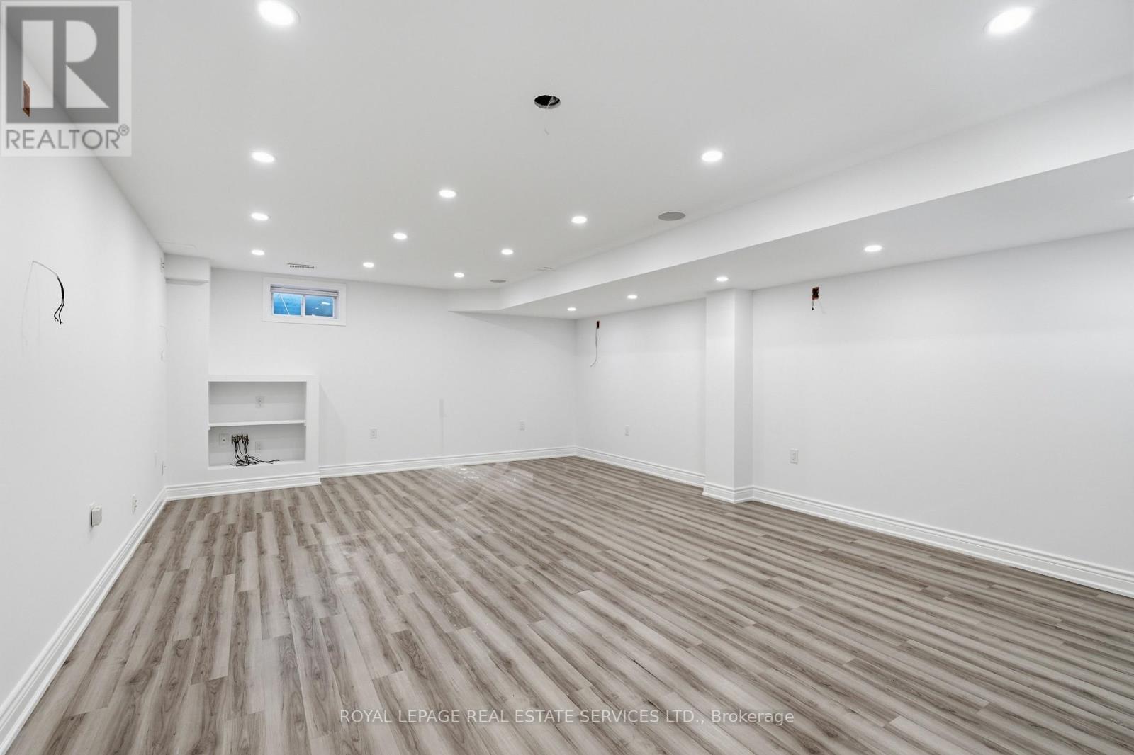 4309 TRAIL BLAZER WAY - 42