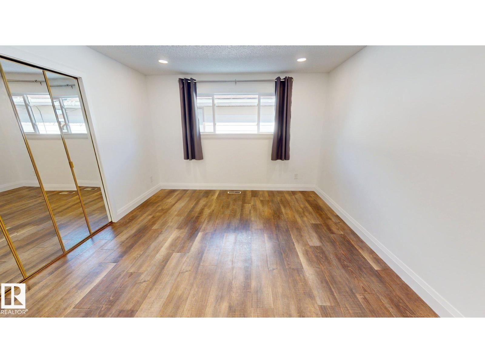 3718 103B ST NW — photo 6