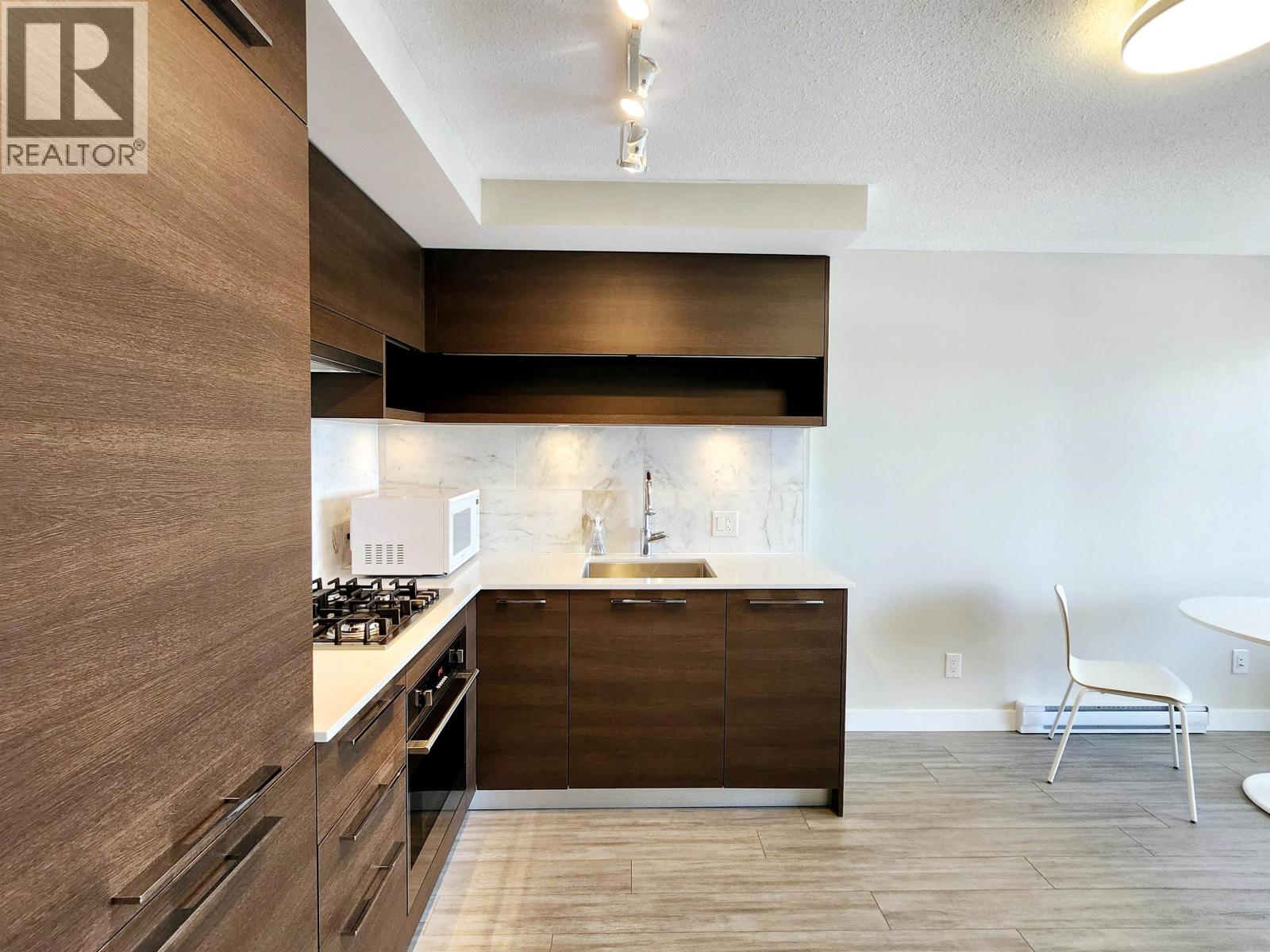 301 570 EMERSON, Coquitlam — photo 3