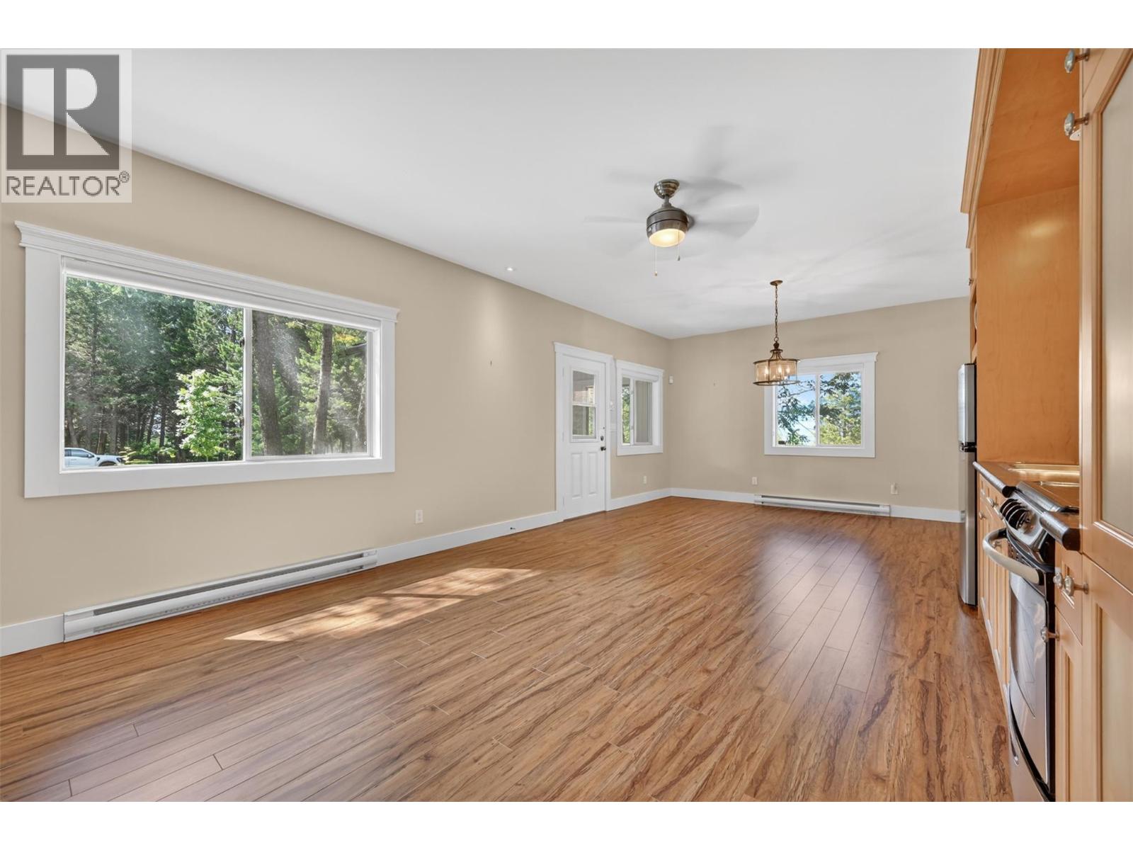 8566 Eacrett Road - 17