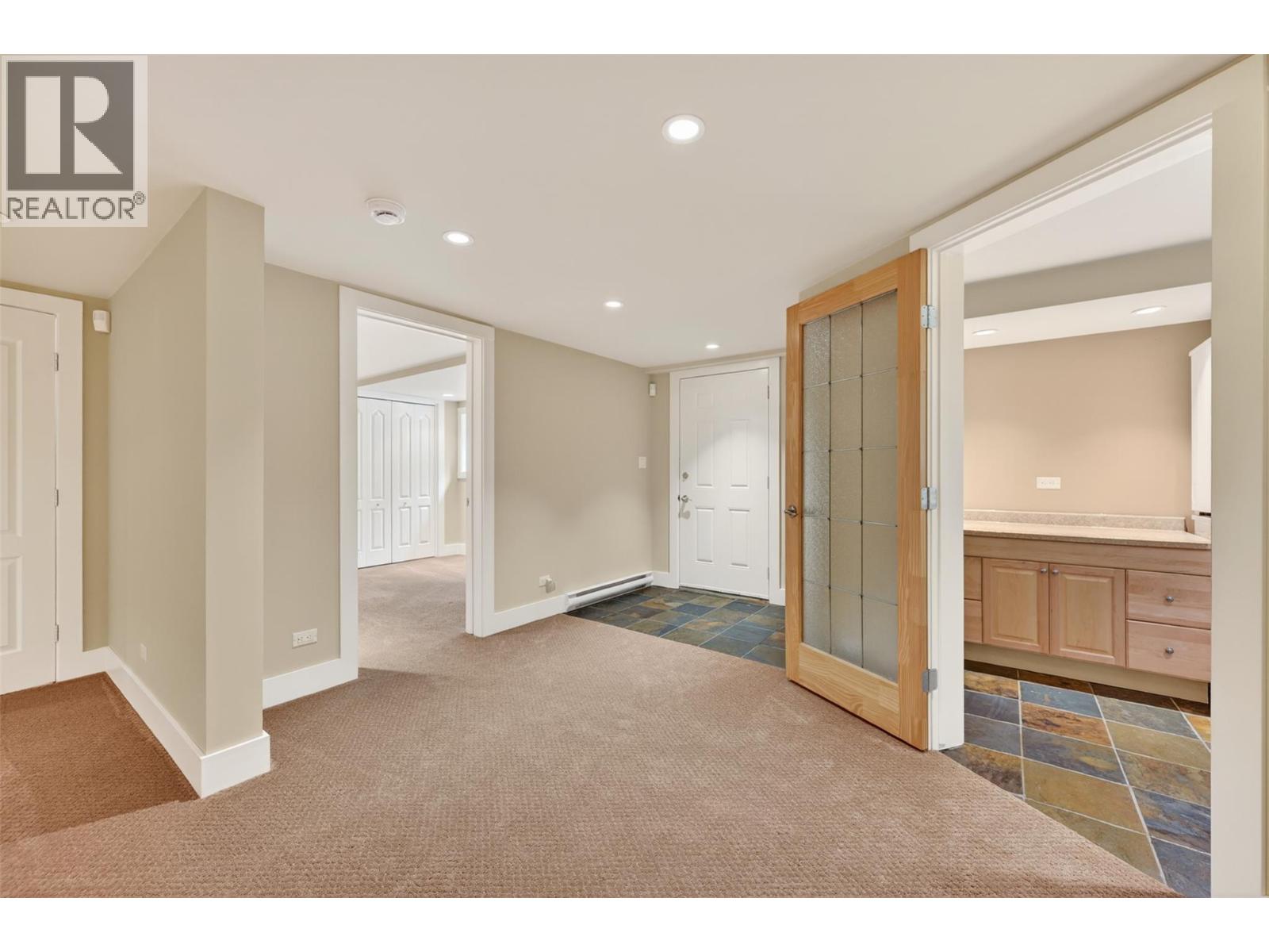 8566 Eacrett Road - 85