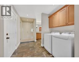8566 Eacrett Road, Dry Gulch, BC V0A1K2 Photo 24