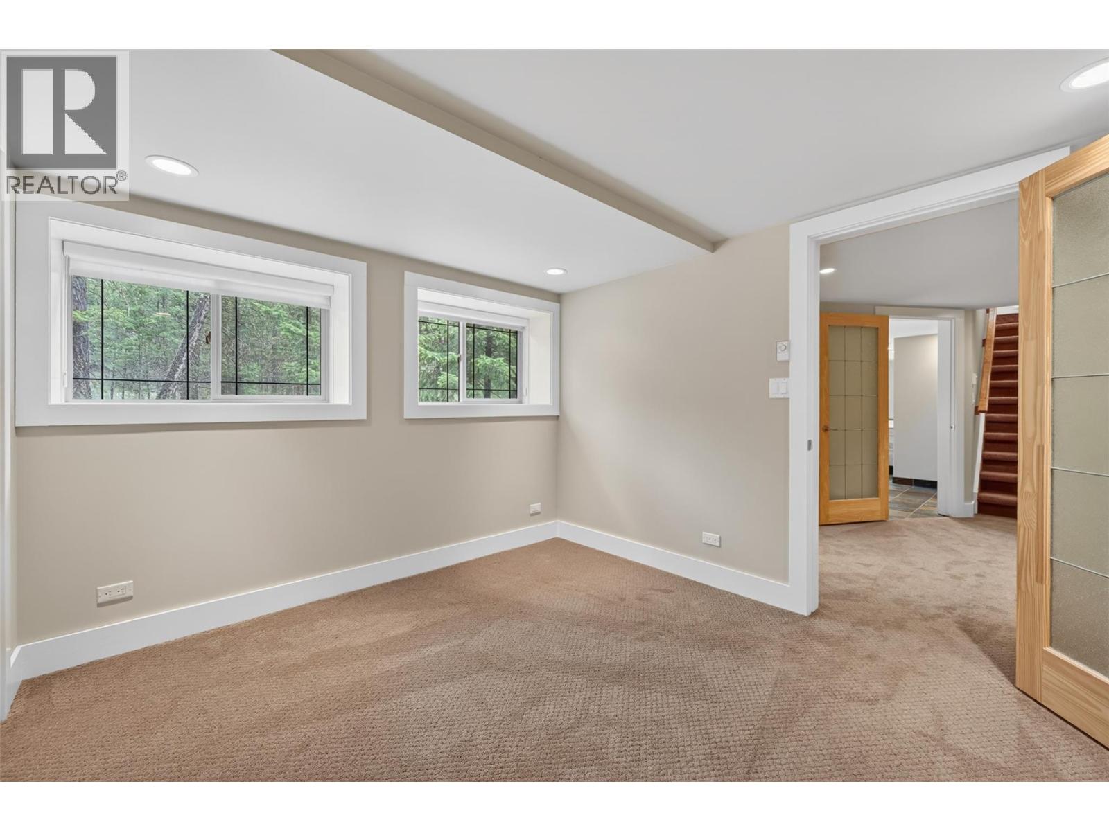 8566 Eacrett Road - 87