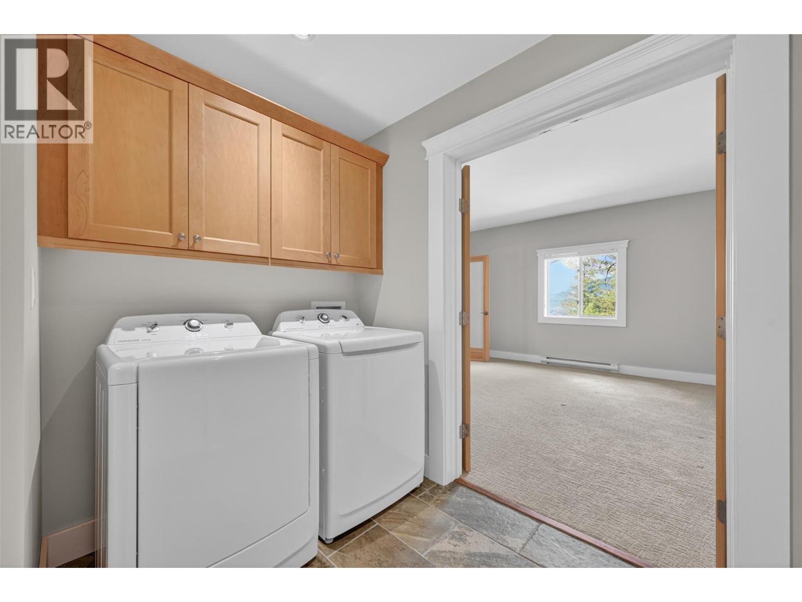 8566 Eacrett Road - 25