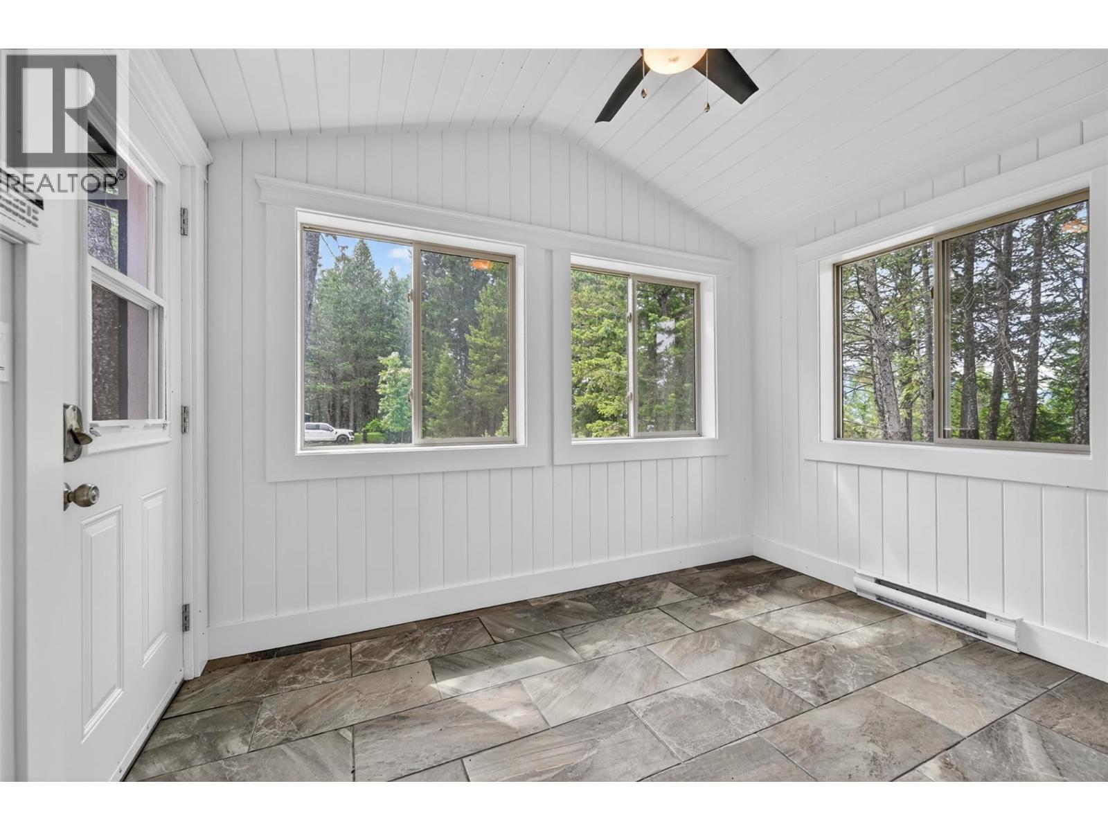 8566 Eacrett Road - 29