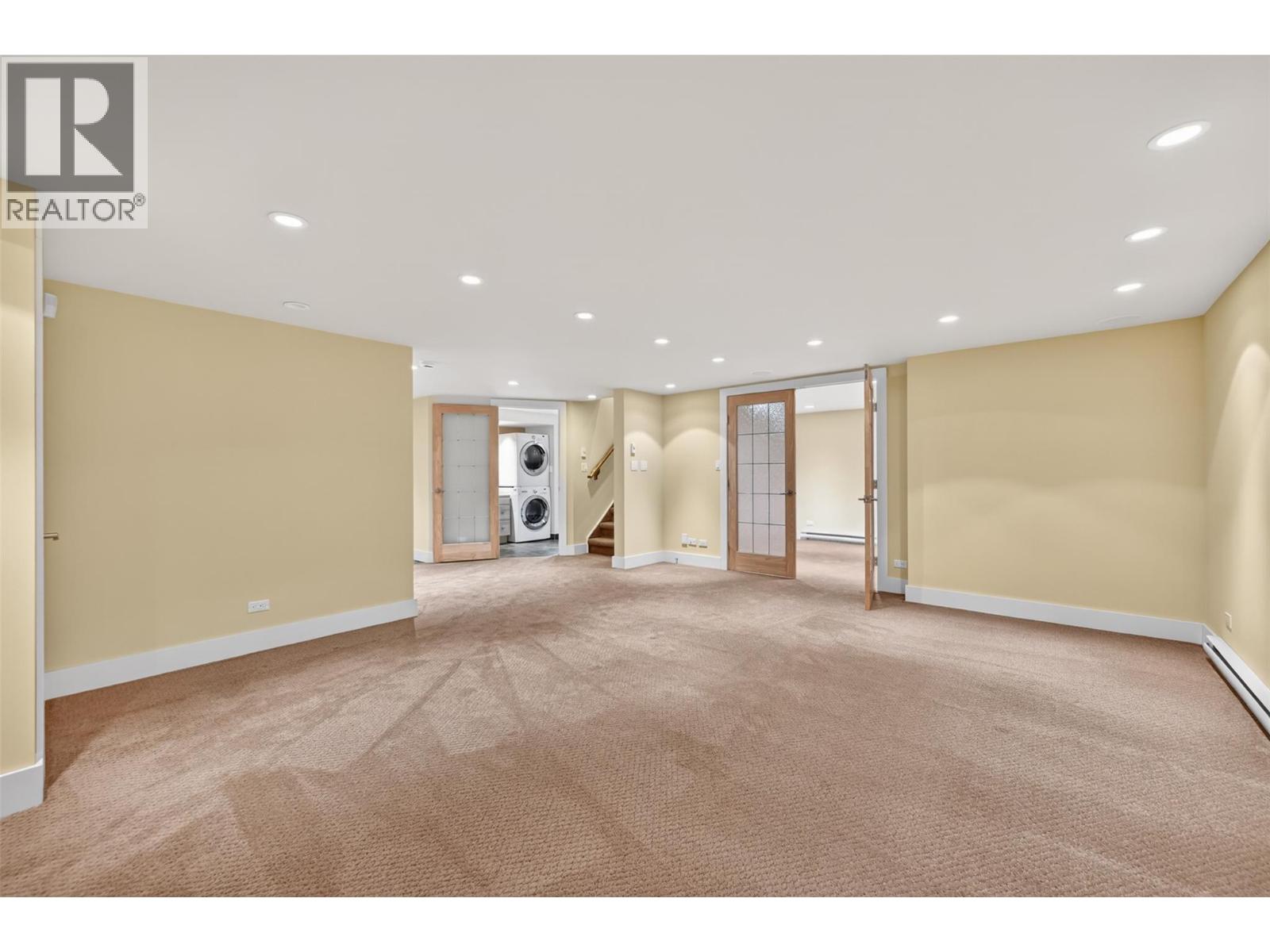 8566 Eacrett Road - 89