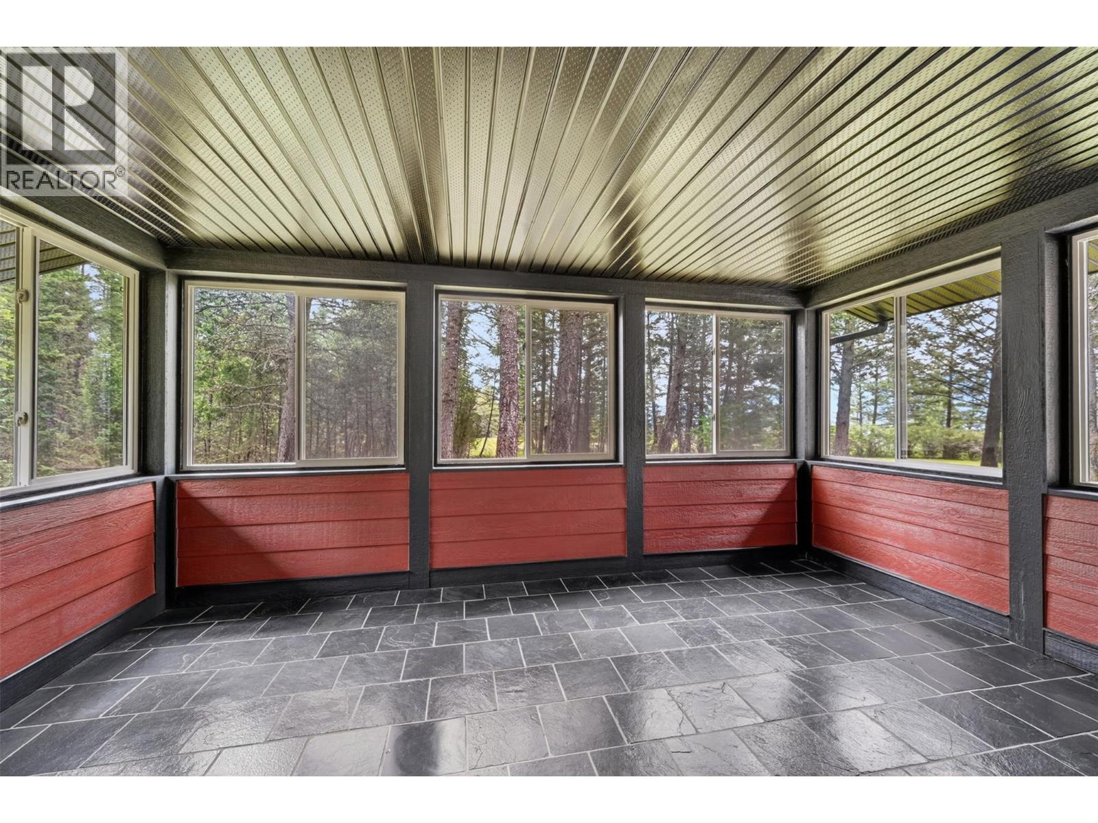 8566 Eacrett Road - 70