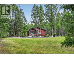 8566 Eacrett Road, Dry Gulch, BC V0A1K2 Photo 40