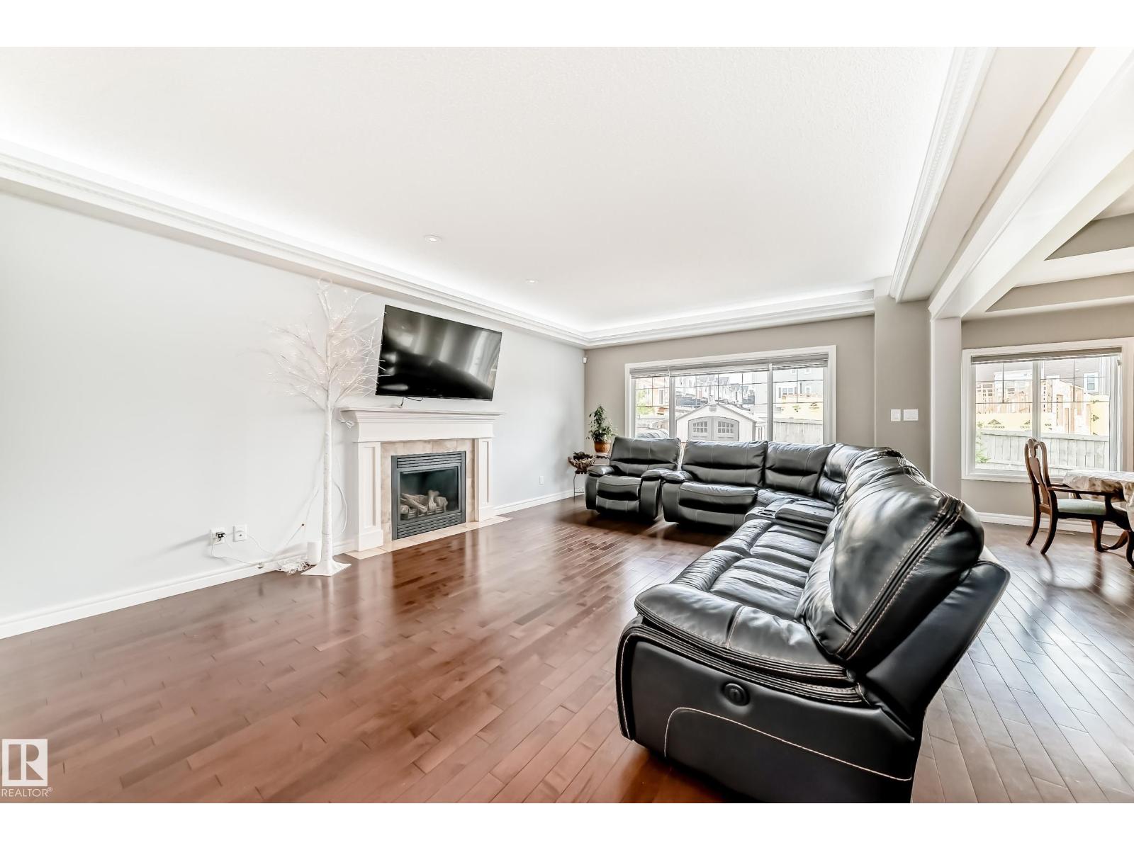 18003 77 ST NW - 19