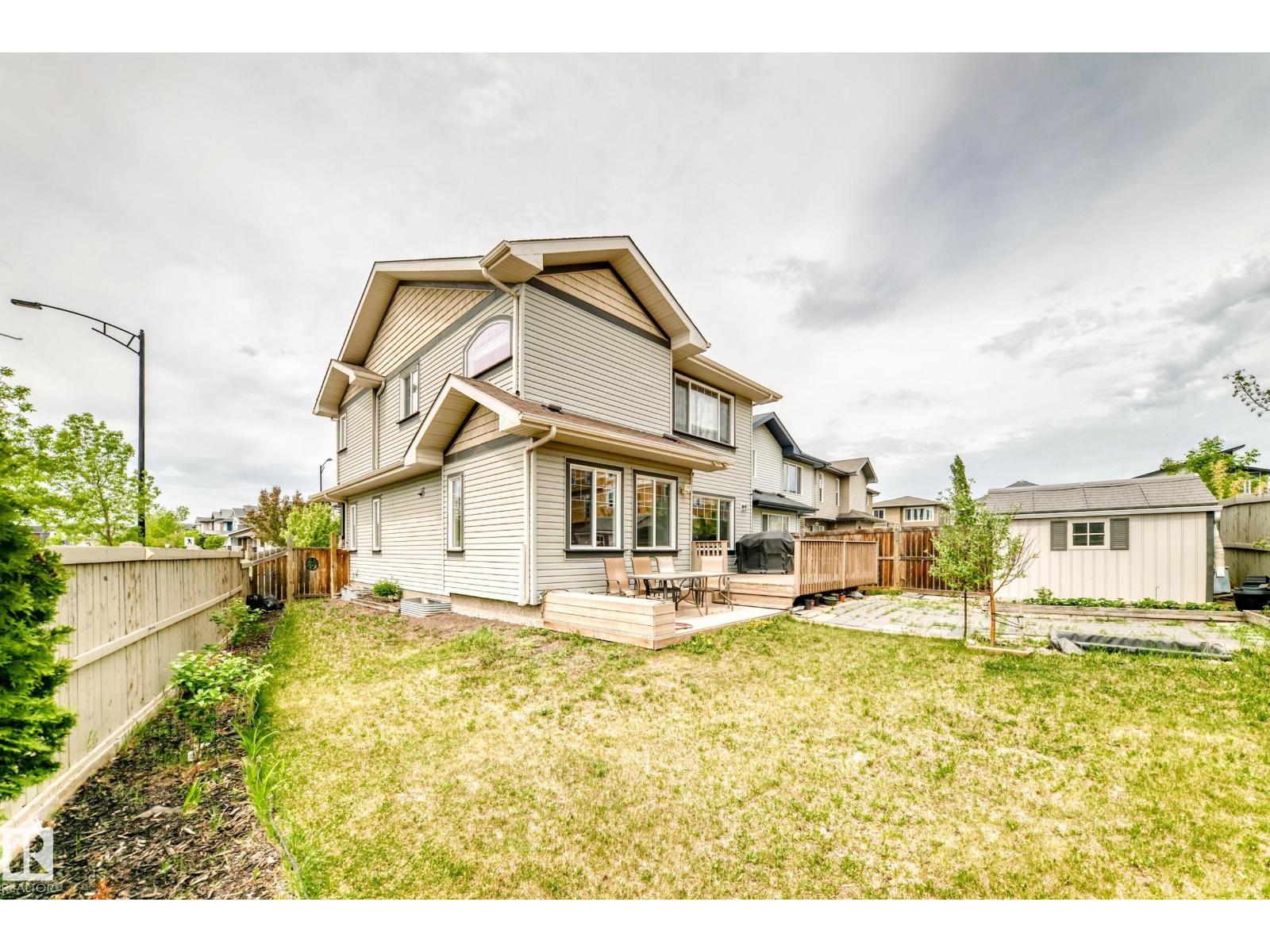 18003 77 ST NW - 61
