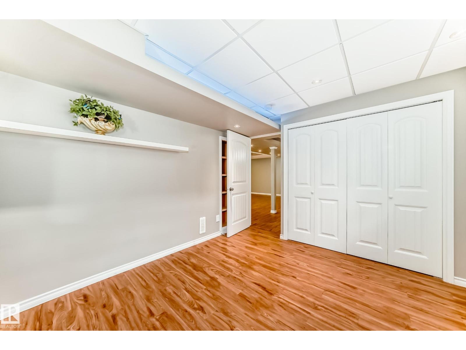 18003 77 ST NW - 53