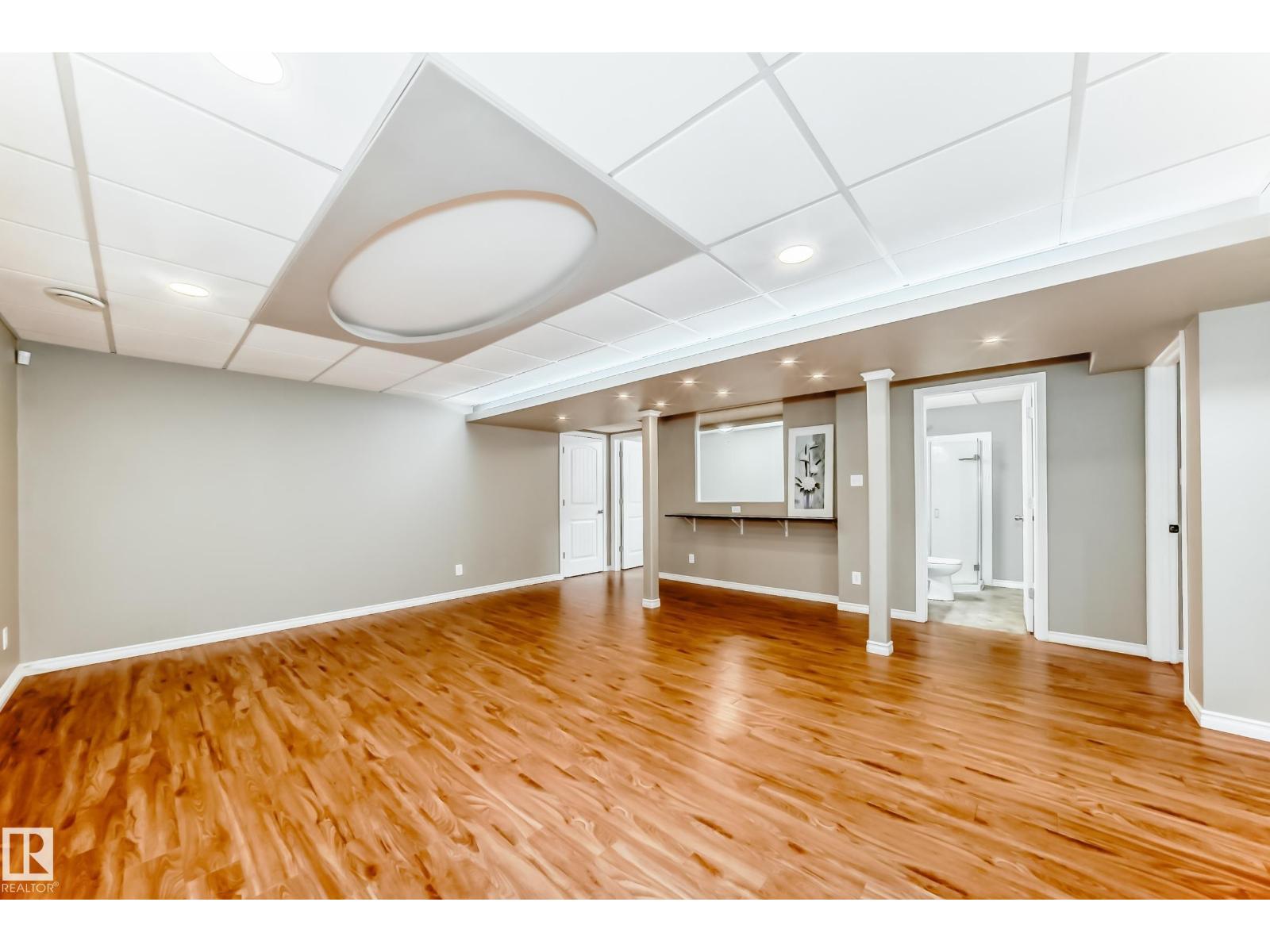 18003 77 ST NW - 47