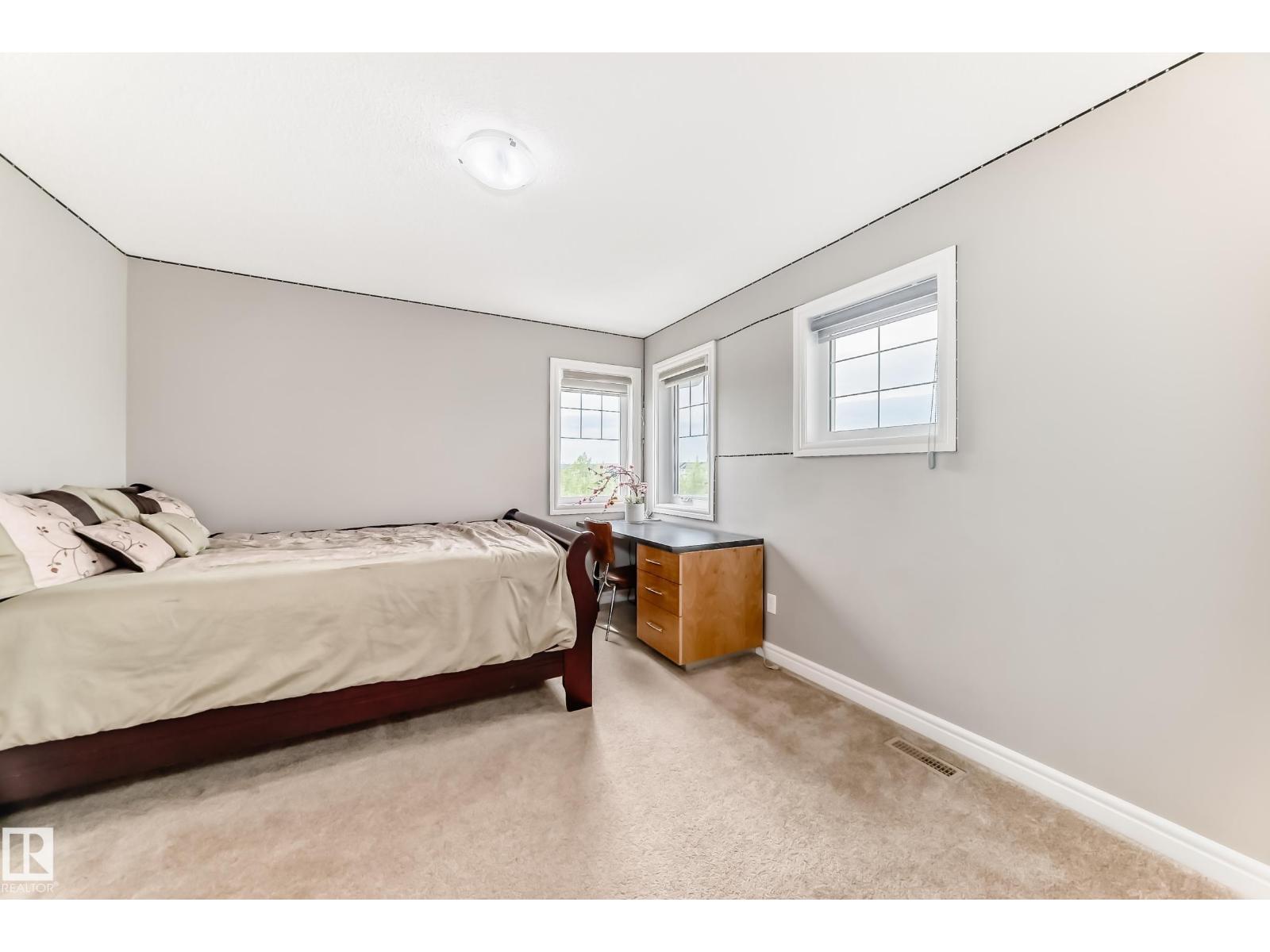 18003 77 ST NW - 43