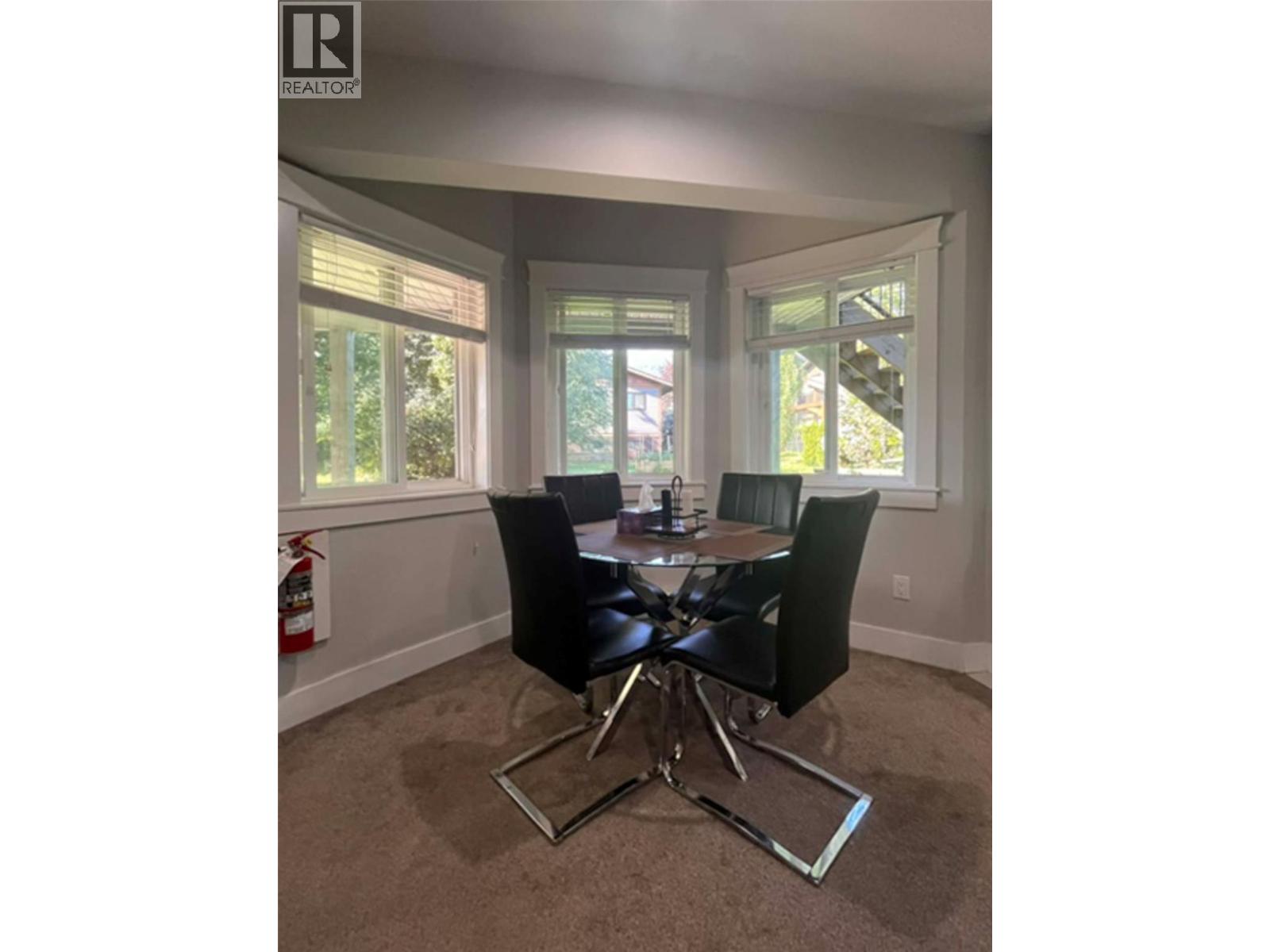 1941 Poplar Lane - 35