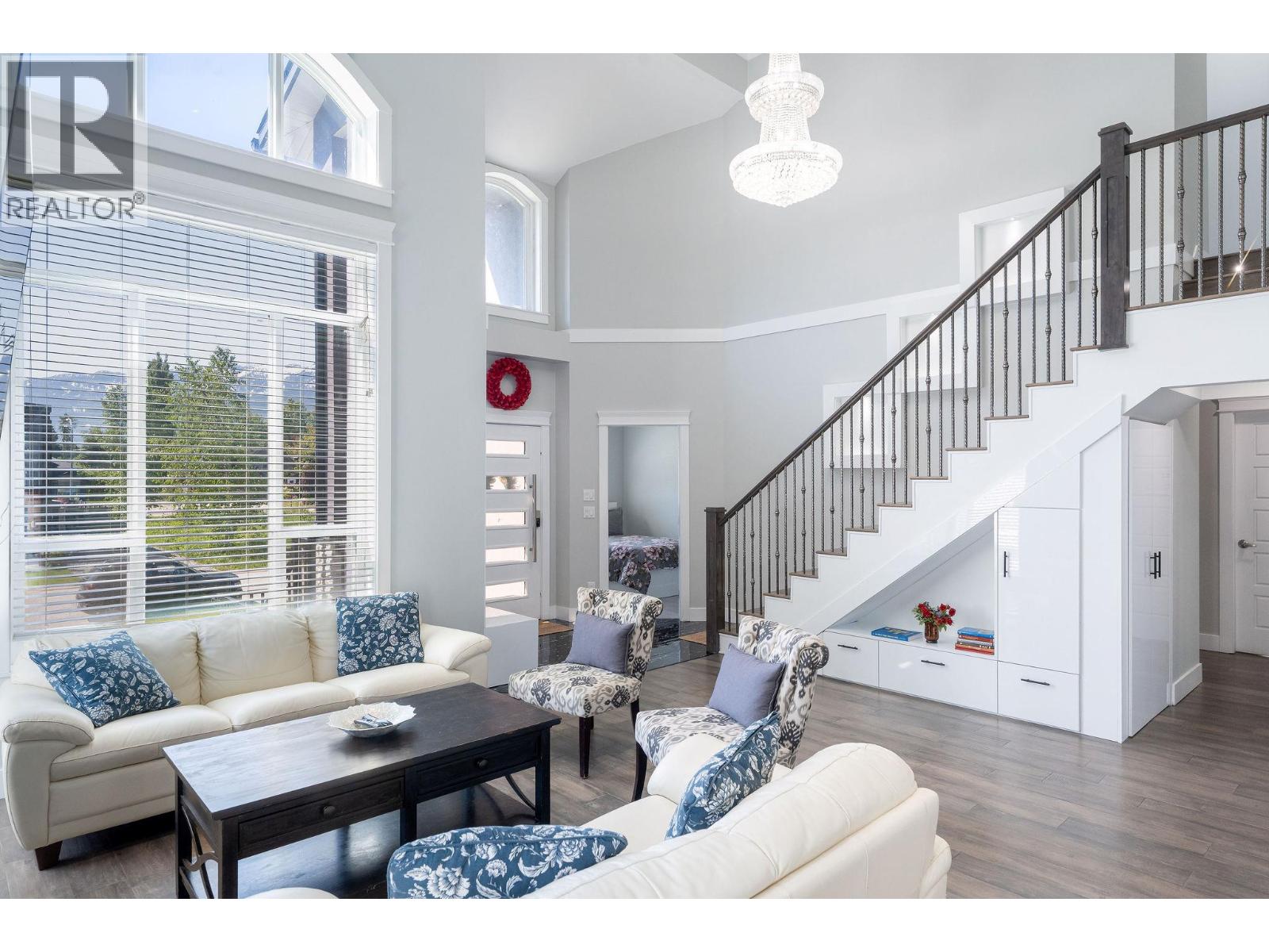 1941 Poplar Lane - 8