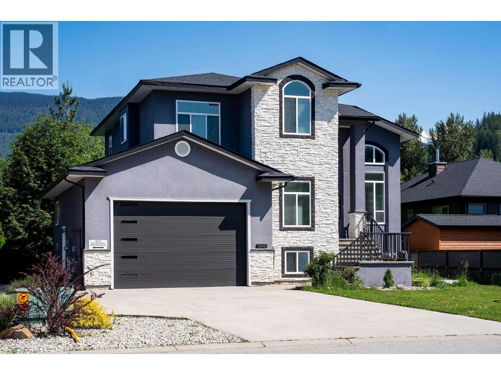 1941 Poplar Lane - 2