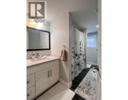 1941 Poplar Lane, Revelstoke, BC V0E2S3 Photo 32
